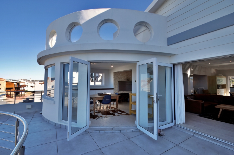 4 Bedroom Property for Sale in Stilbaai Oos Western Cape